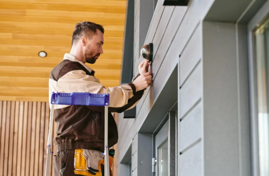 5 Seasonal Handyman Services Homeowners in Penn Yan Book Every Single Year